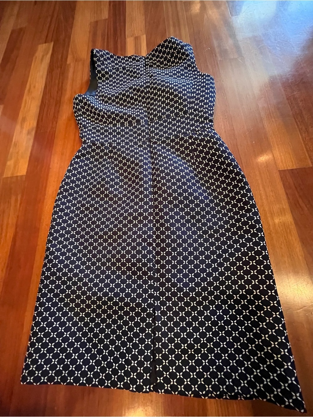 Tahari Navy and White Sleeveless Sheath Dress - Picture 3 of 5
